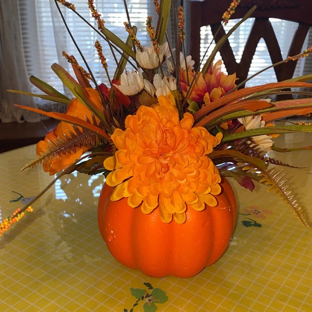 Fall Thanksgiving Pumpkin Flower Arrangement * Free Gift With Purchase *